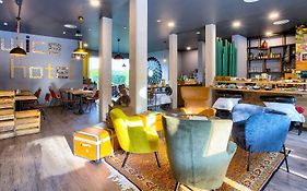 tinyTwice Hotel Wiesbaden